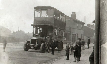 Irwell Street, West Bank, April 1911.jpg (24179 bytes)