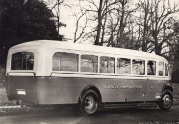 No.27, Leyland Lion, 1930. B.jpg (34779 bytes)